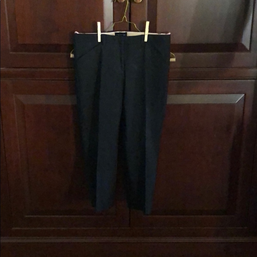 Black crop pants